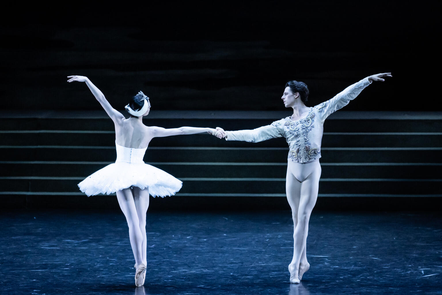 M チャコット レースレオタード 白＊バレエ ダンス オニール八菜 スワンレイク M チャコット レースレオタード 白＊バレエ ダンス オニール八菜